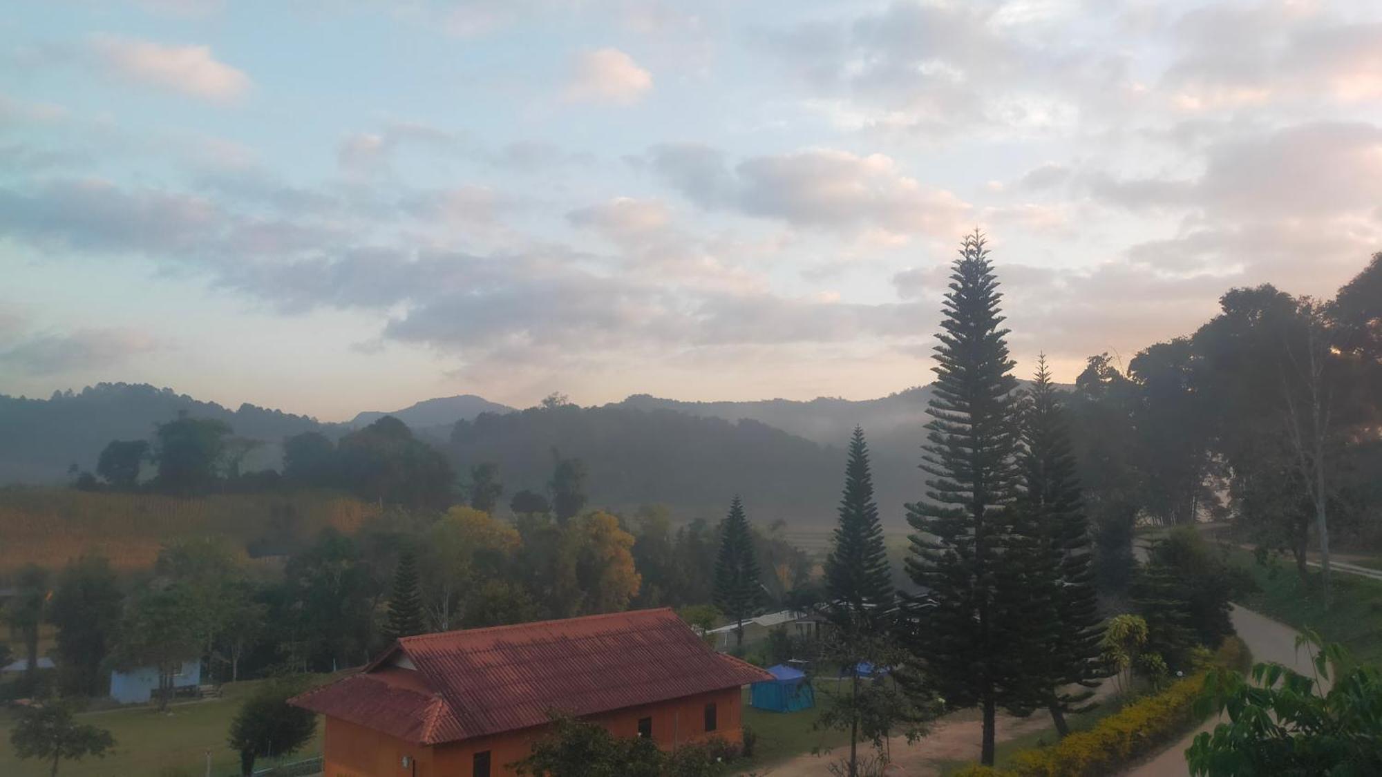 Mong Homestay Resort Pang Ung Εξωτερικό φωτογραφία
