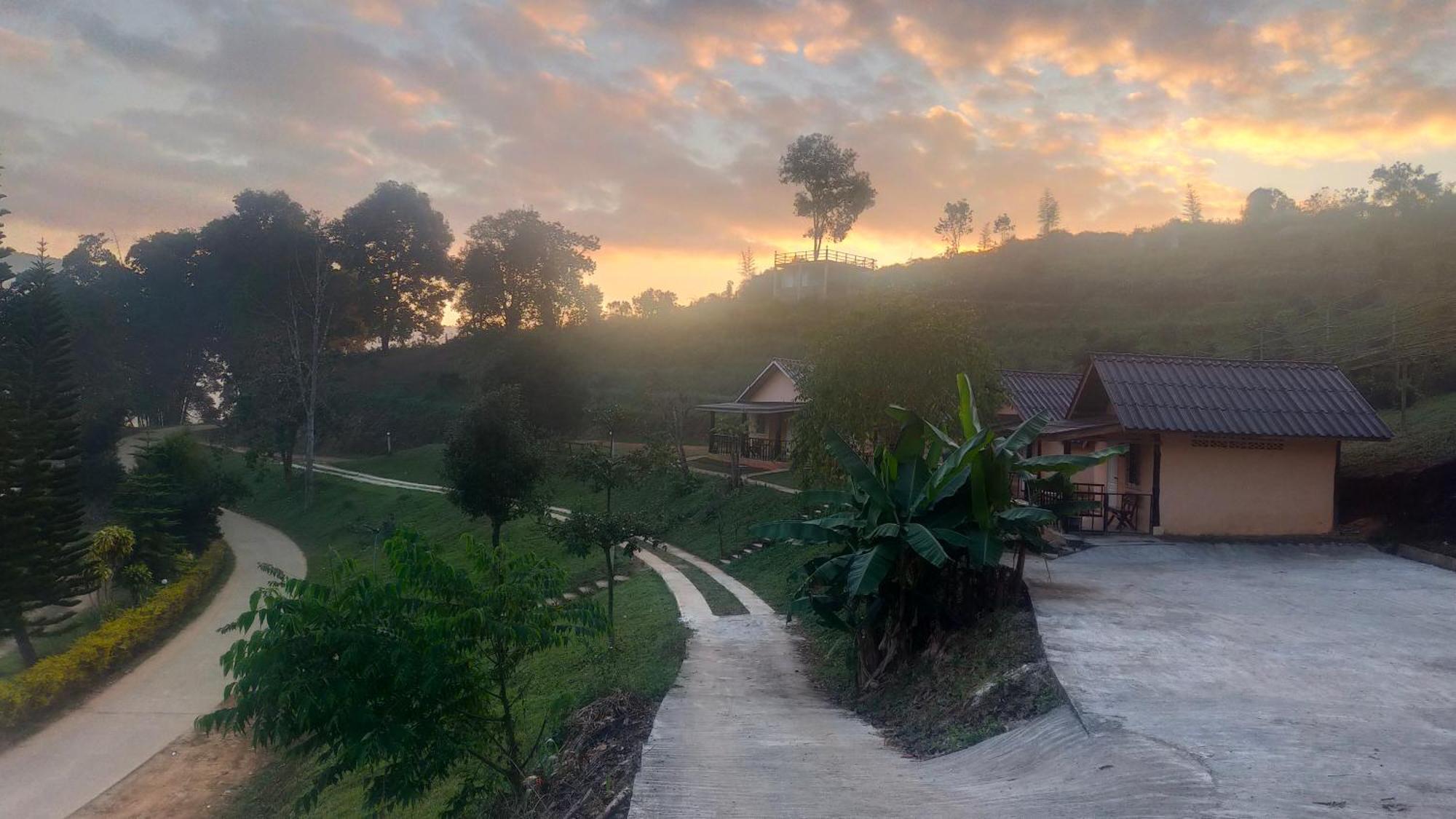 Mong Homestay Resort Pang Ung Εξωτερικό φωτογραφία